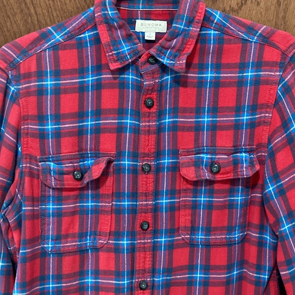 Sonoma Men’s Size Small Long Sleeve Plaid Flannel Button-Up Shirt in Red & Blue - Picture 2 of 5
